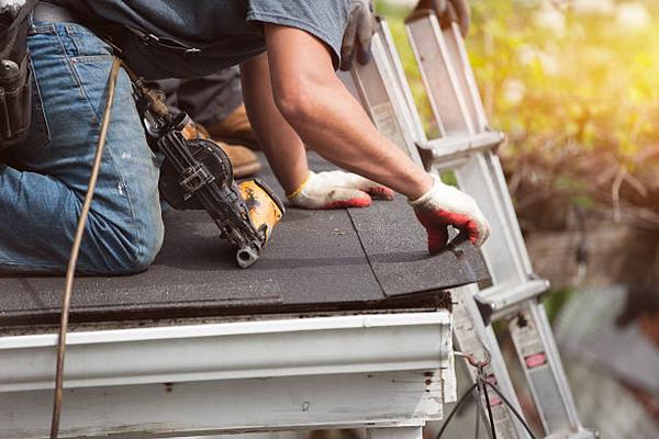 Roof Replacement Contractor Services: A Comprehensive Overview